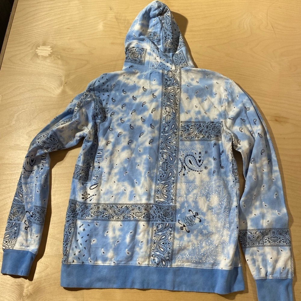 Rue21 Light Blue Paisley Hoodie Medium (OO) - Picture 10 of 11